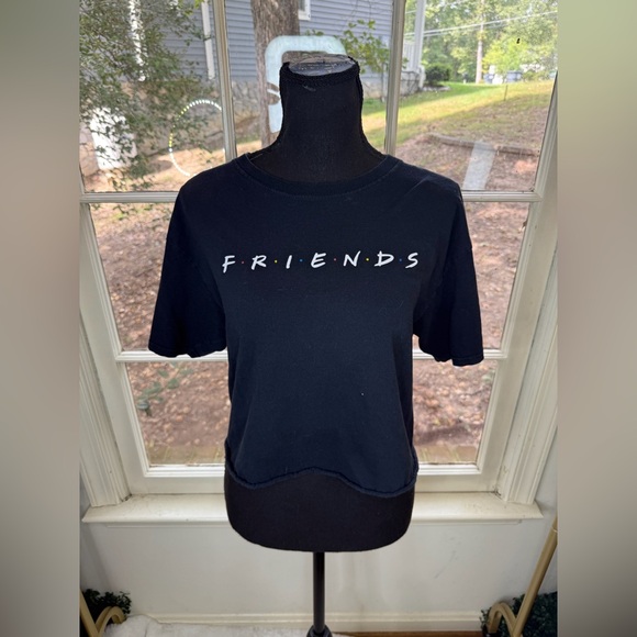 Friends Navy Blue Cropped Tee Shirt Size M - Picture 1 of 9